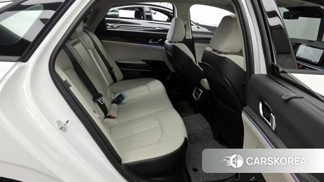 Kia The New K5 Hybrid 3rd generation 2026 Белый из Кореи, фото 2