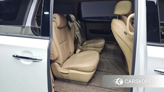 Kia The New Carnival 2019 Белый из Кореи, фото 2