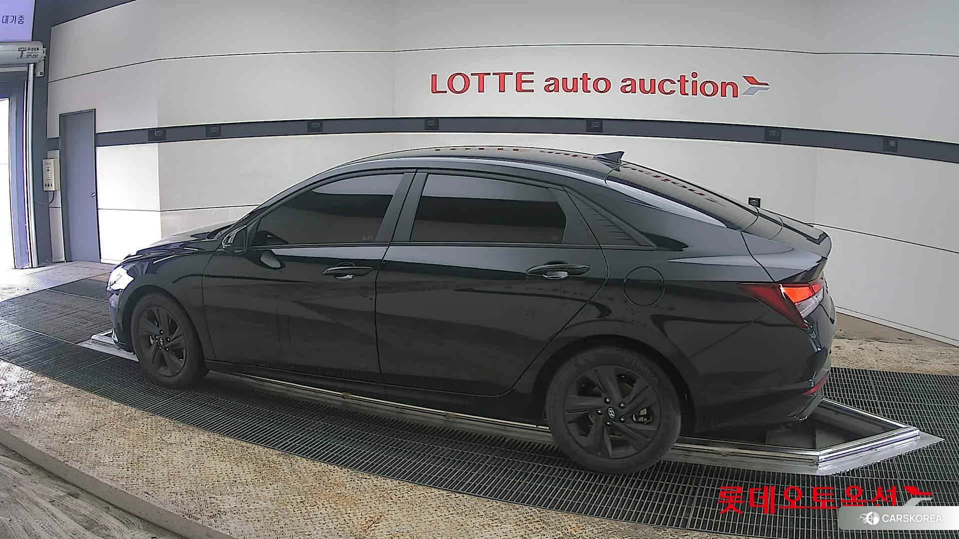 Hyundai Avante Hybrid 2023 Phantom Black Pearl из Кореи, фото 2