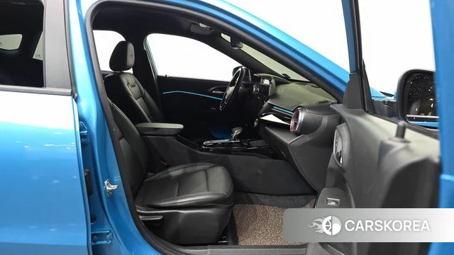 Chevrolet (GM Daewoo) Trax Crossover 2024 Синий из Кореи, фото 2