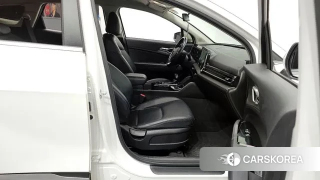 Kia Sportage 5th Generation 2022 Белый из Кореи, фото 2