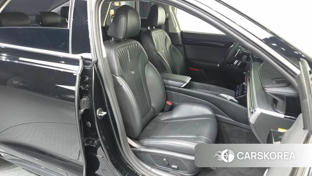 Hyundai Grandeur Hybrid (GN7) 2023 Черный из Кореи, фото 2
