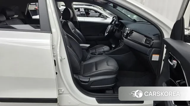 Kia Niro 2018 Белый из Кореи, фото 2