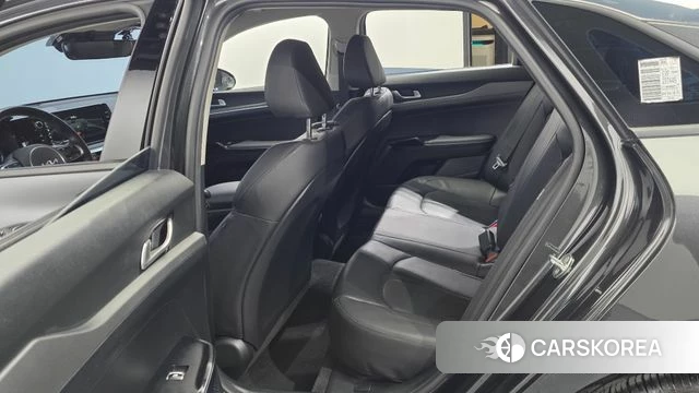 Kia K5 3rd generation 2023 Серый из Кореи, фото 2