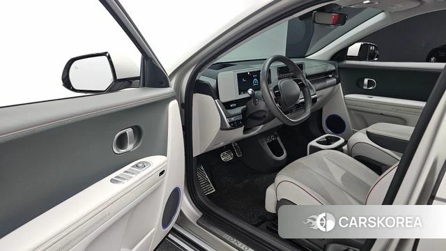 Hyundai Ionic 5 2023 Серебристо-серый из Кореи, фото 2