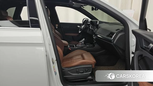 Audi Q5 (FY) 2022 Белый из Кореи, фото 2