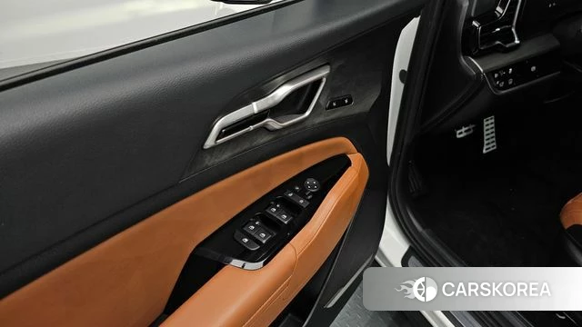 Kia Sportage 5th Generation Hybrid 2024 Белый из Кореи, фото 2