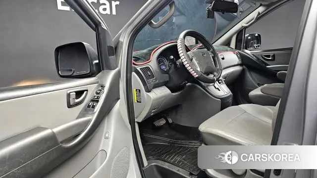 Hyundai The New Grand Starex 2018 Серебристо-серый из Кореи, фото 2