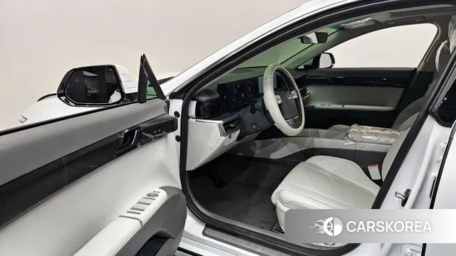 Hyundai Grandeur Hybrid (GN7) 2024 Белый из Кореи, фото 2