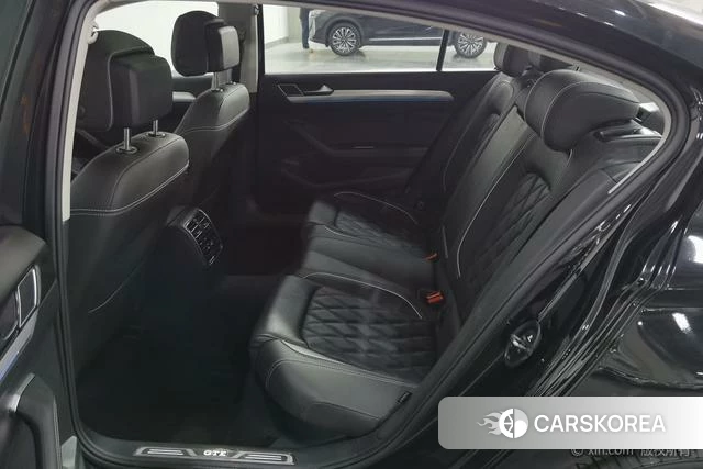 Volkswagen Magotan PHEV 2023 Черный из Китая, фото 2