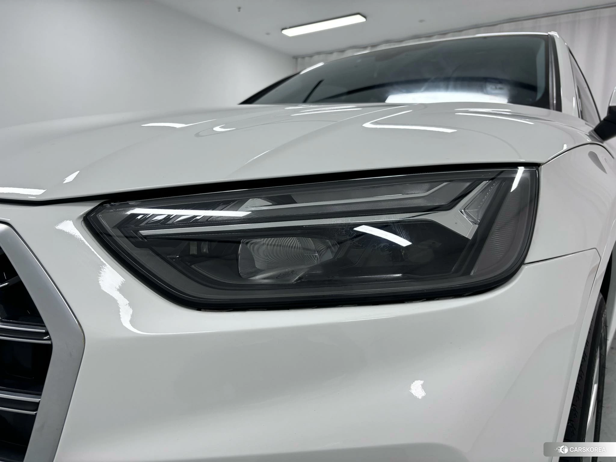 Audi Q5L 2022 Белый из Китая, фото 2