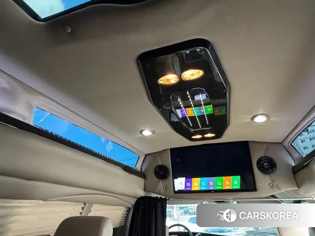 Chevrolet Express Van 2019 Белый из Кореи, фото 2