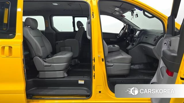 Hyundai The New Grand Starex 2018 Желтый из Кореи, фото 2