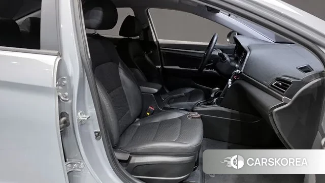 Hyundai The New Avante AD 2019 Серебристо-серый из Кореи, фото 2