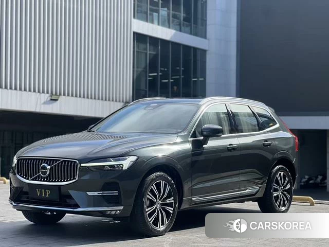 Volvo XC60 2021 Темно-серый из Китая, фото 2