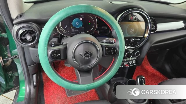 Mini Cooper 2022 Зеленый из Кореи, фото 2