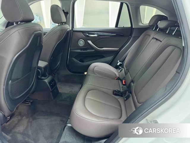 BMW X1 2021 Белый из Китая, фото 2