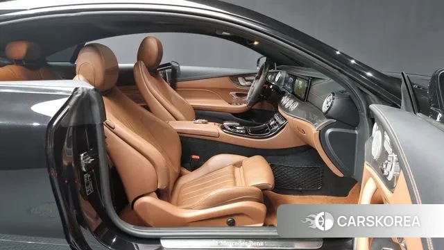 Mercedes-Benz E-Class W213 2018 Черный из Кореи, фото 2