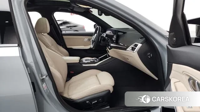 BMW 3 Series (G20) 2024 Серебристо-серый из Кореи, фото 2