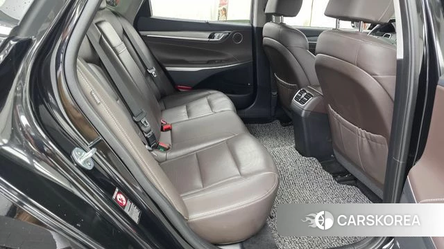 Hyundai Grandeur IG Hybrid 2018 Черный из Кореи, фото 2