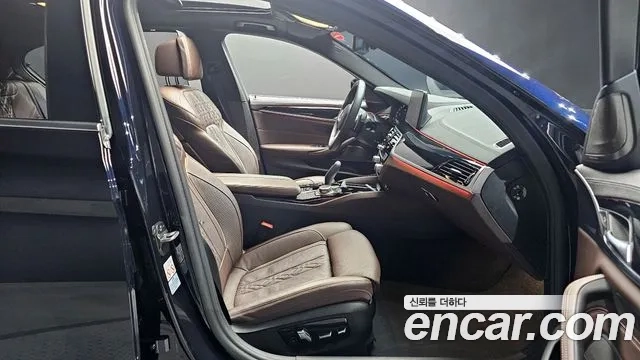 BMW 5 Series (G30) 2022 Черный из Кореи, фото 2