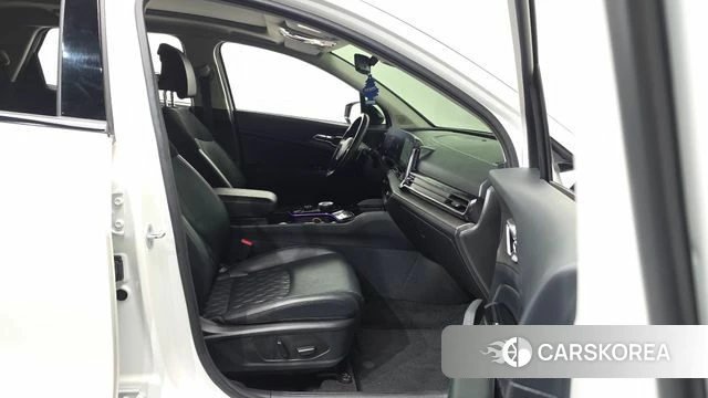 Kia Sportage 5th Generation 2022 Белый из Кореи, фото 2