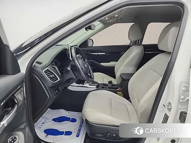 Kia Seltos 2021 Белый из Кореи, фото 2