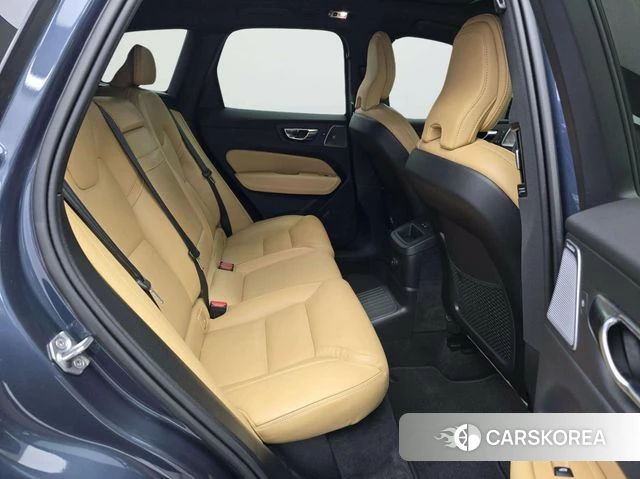 Volvo XC60 second Generation 2021 Синий из Кореи, фото 2