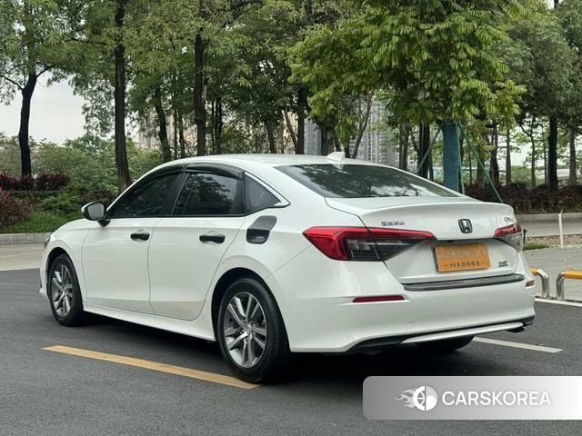 Honda Civic 2022 Белый из Китая, фото 2