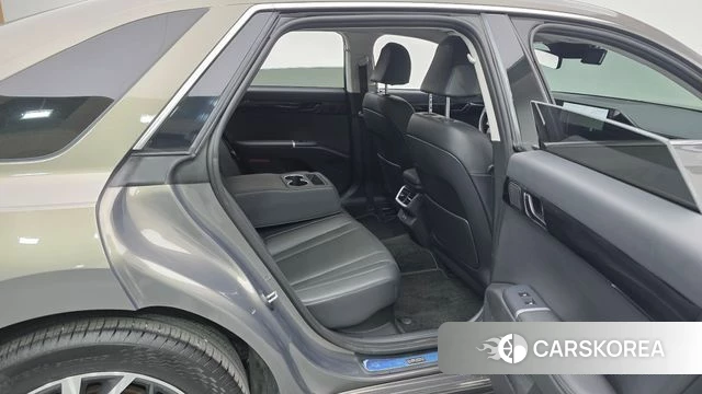 Hyundai Grandeur Hybrid (GN7) 2024 Песочный из Кореи, фото 2