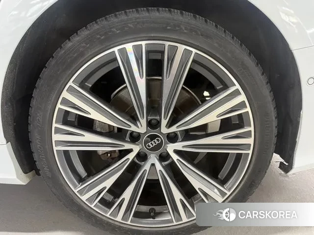 Audi A6 (C8) 2023 Белый из Кореи, фото 2