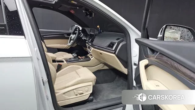 Audi Q5 (FY) 2023 Белый из Кореи, фото 2