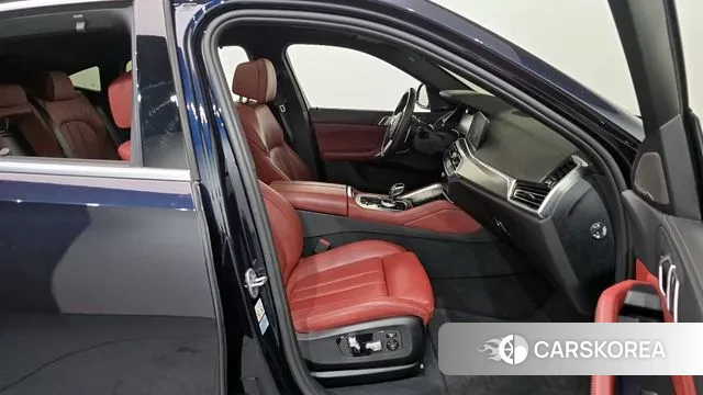 BMW X6 (G06) 2021 Черный из Кореи, фото 2