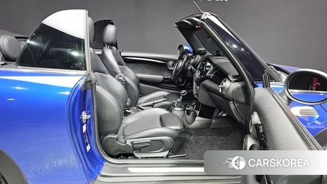 Mini Cooper Convertible 2018 Синий из Кореи, фото 2