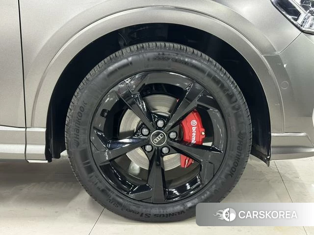 Audi Q3 2025 Темно-серый из Китая, фото 2