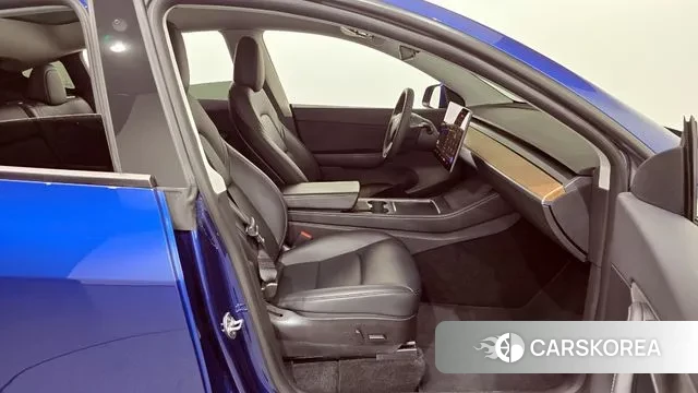 Tesla Model Y 2022 Синий из Кореи, фото 2