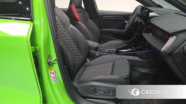 Audi RS3 (8Y) 2025 Зеленый из Кореи, фото 2