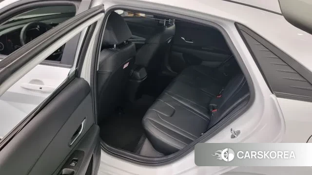 Hyundai Avante (CN7) 2022 Белый из Кореи, фото 2