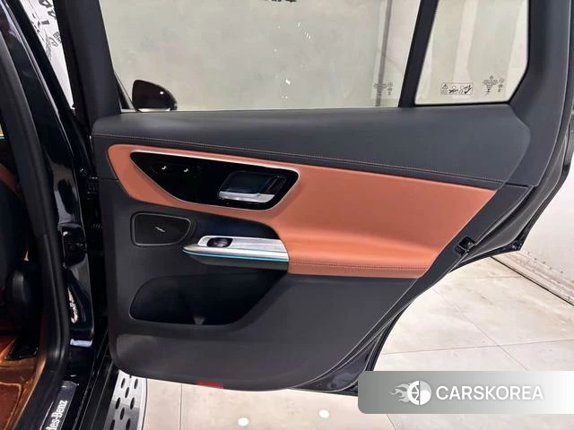 Mercedes-Benz GLC 2025 Черный из Китая, фото 2
