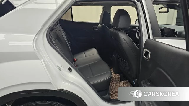 Hyundai Venue 2022 Белый из Кореи, фото 2