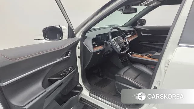 Ssangyong The New Torres 2024 Белый из Кореи, фото 2