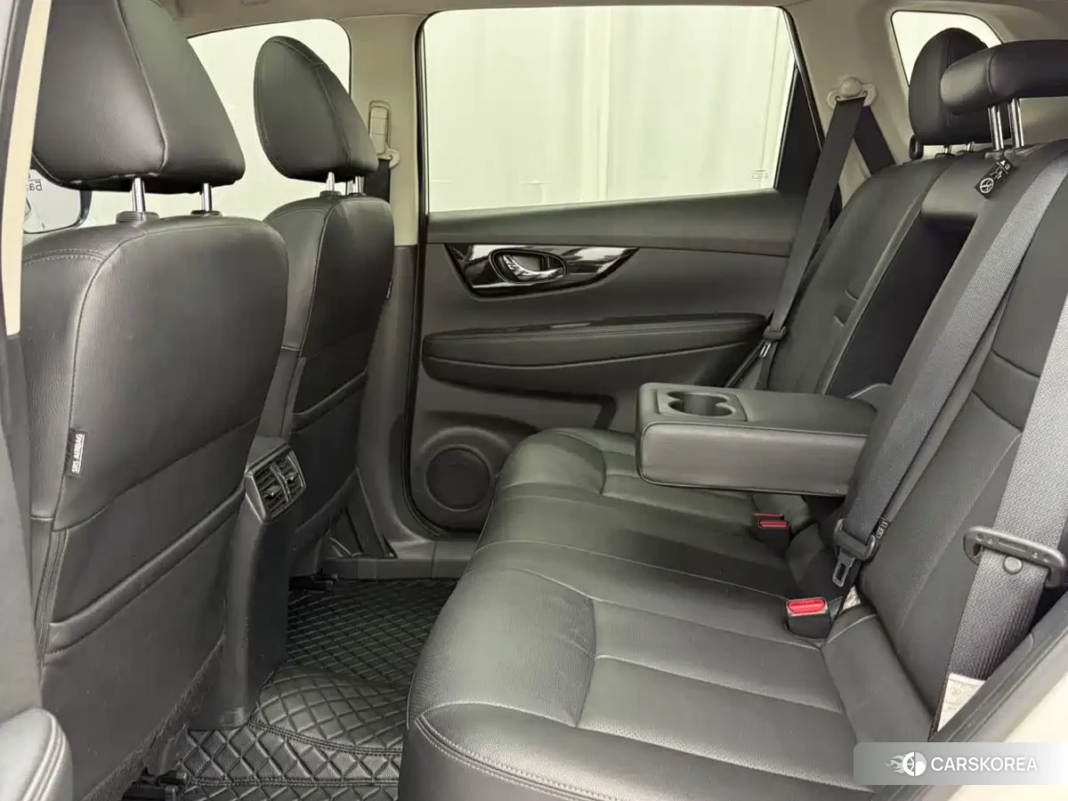 Nissan Qijun 2022 Белый из Китая, фото 2