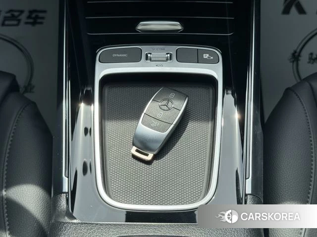 Mercedes-Benz GLB 2026 Черный из Китая, фото 2