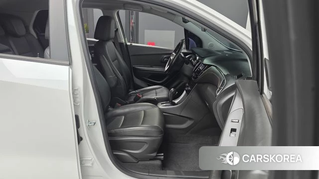 Chevrolet (GM Daewoo) The New Trax 2022 Белый из Кореи, фото 2