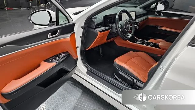 Kia The New K5 3rd generation 2024 Белый из Кореи, фото 2