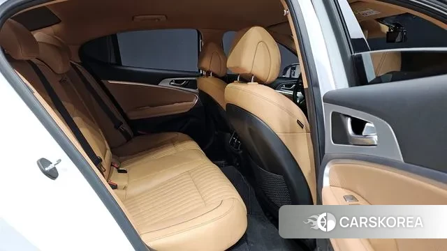 Genesis The New G70 2021 Белый из Кореи, фото 2