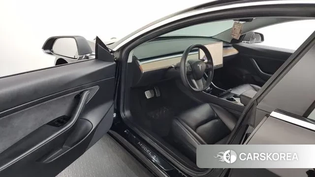 Tesla Model 3 2020 Черный из Кореи, фото 2