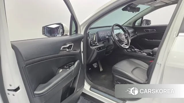 Kia Sportage 5th Generation 2023 Белый из Кореи, фото 2