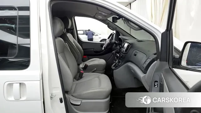 Hyundai The New Grand Starex 2019 Белый из Кореи, фото 2