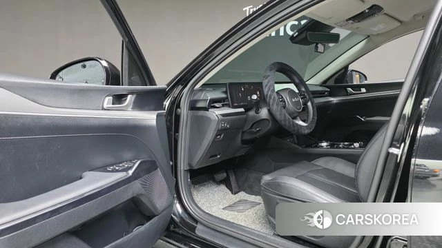 Kia The New K5 3rd generation 2024 Черный из Кореи, фото 2